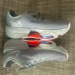 Sz 8.5 Nike Air Zoom SuperRep3